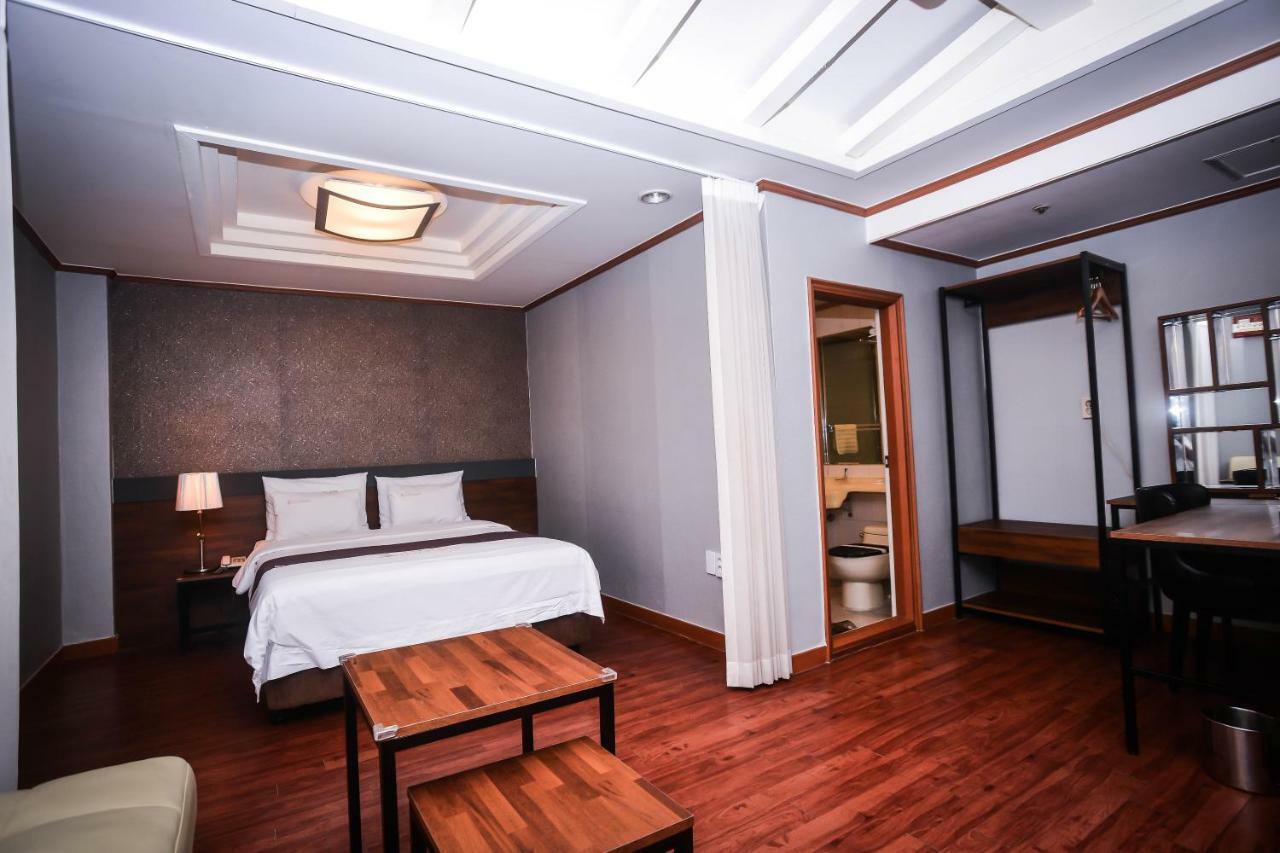 Hotel Noblesse โซล ภายนอก รูปภาพ